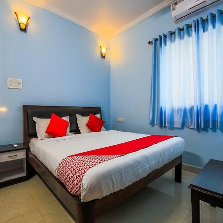 Oyo 15626 The Sovva Hotel Морджим Экстерьер фото